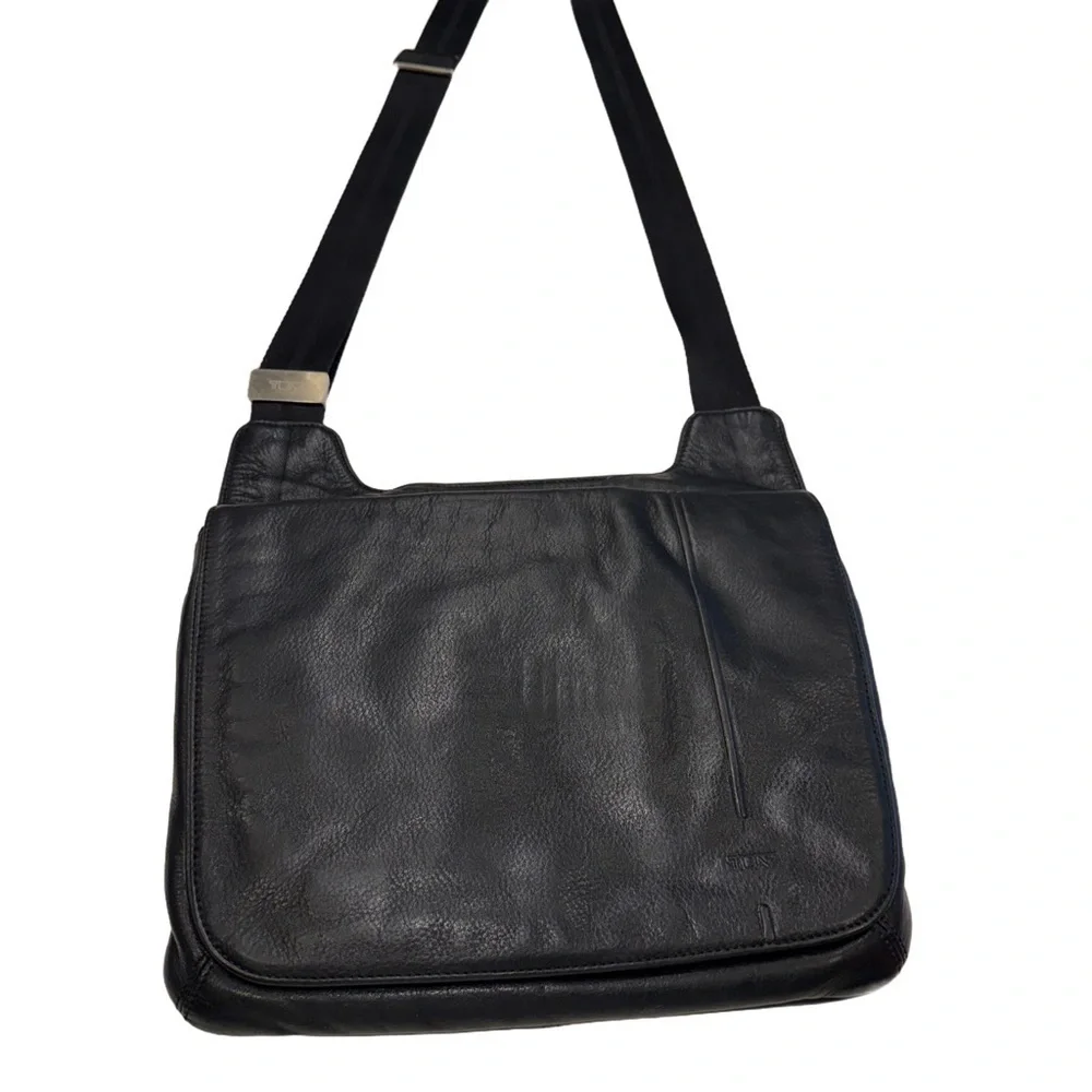 Tumi Shoulder Bag 6923D Bryce Flap Bodybag Cowhide Messenger Grained Leather